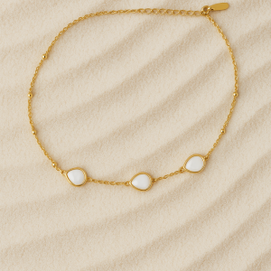 Golden Teardrop Trio Necklace
