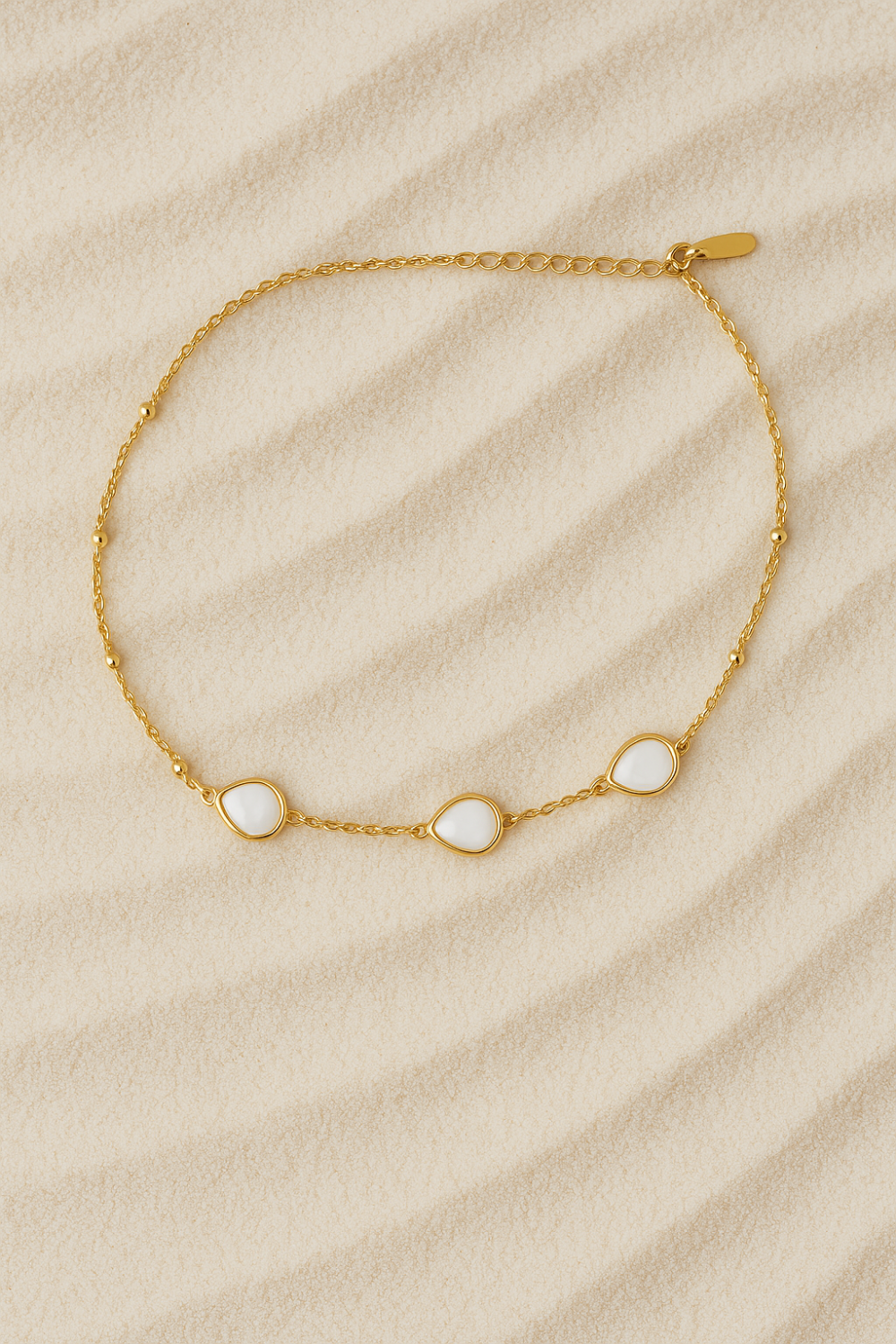 Golden Teardrop Trio Necklace