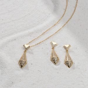 Geometric Drop Pendant Necklace in Gold